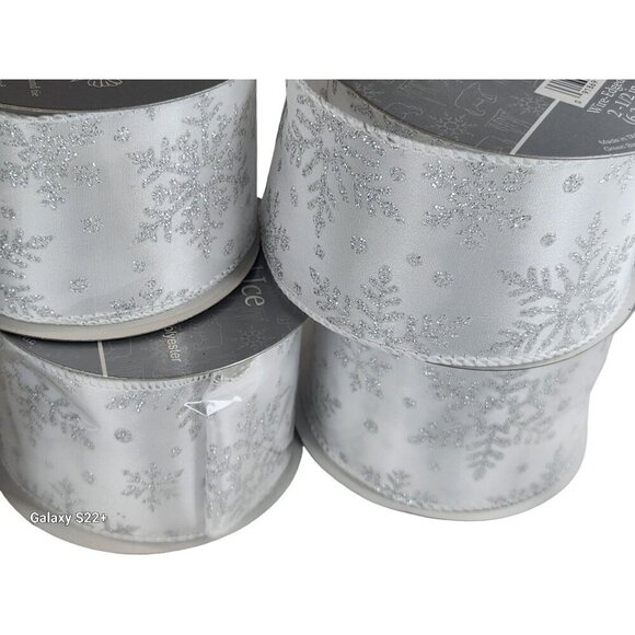 Trim Merry Crystal Ice Ribbon Collection Wire-Edged Set Of 6 Rolls Silver Glitte - Picture 3 of 8